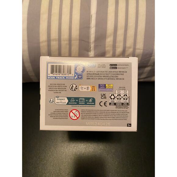 Funko Pop Animation:  Looney Tunes - Bugs Bunny - Picture 6 of 6